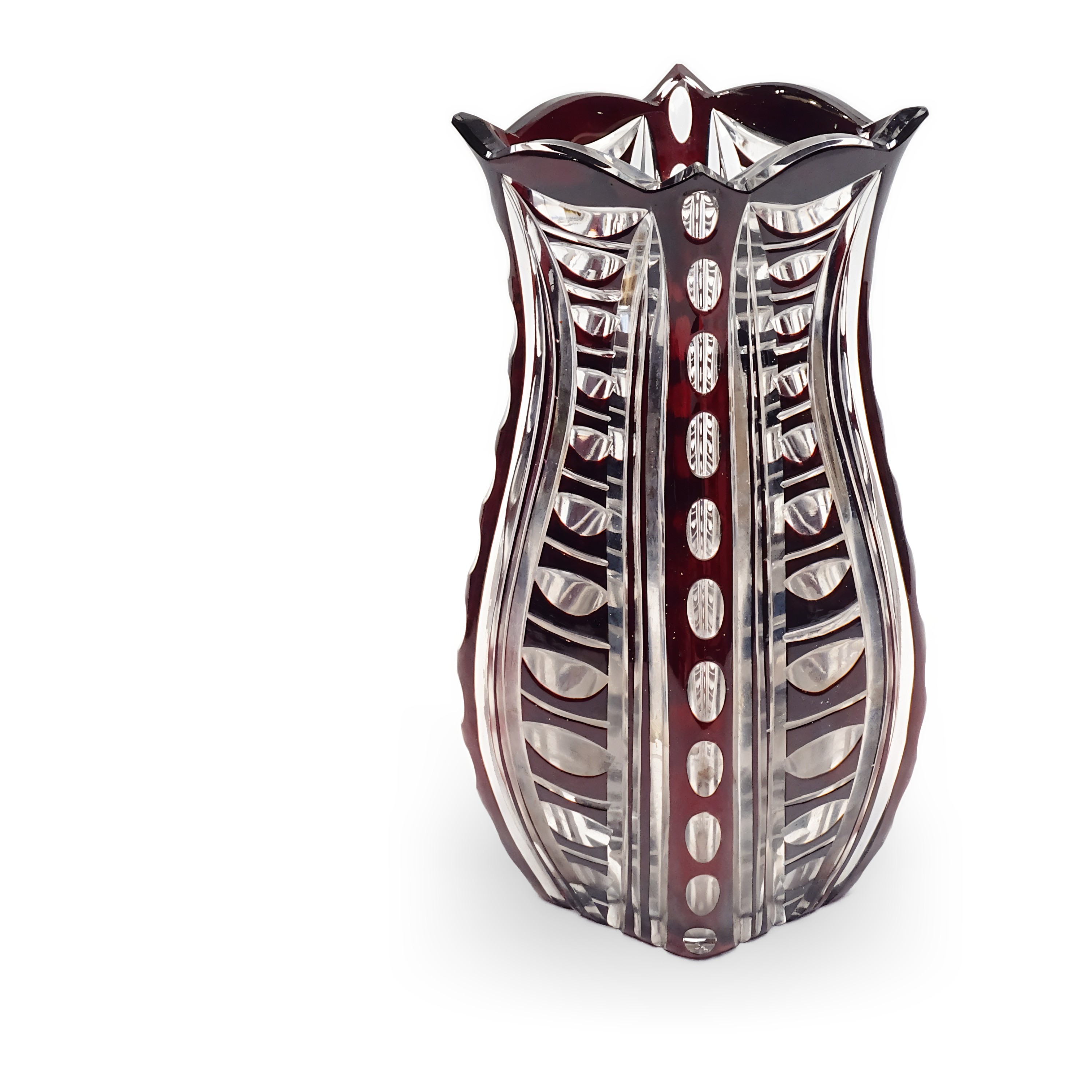 Art Deco Handgeschliffene Kristallvase, Burgunderrote Bohemia Vase, Vintage Wohnkultur Sammlerstück, Eleganter Akzent Für Blumendisplay